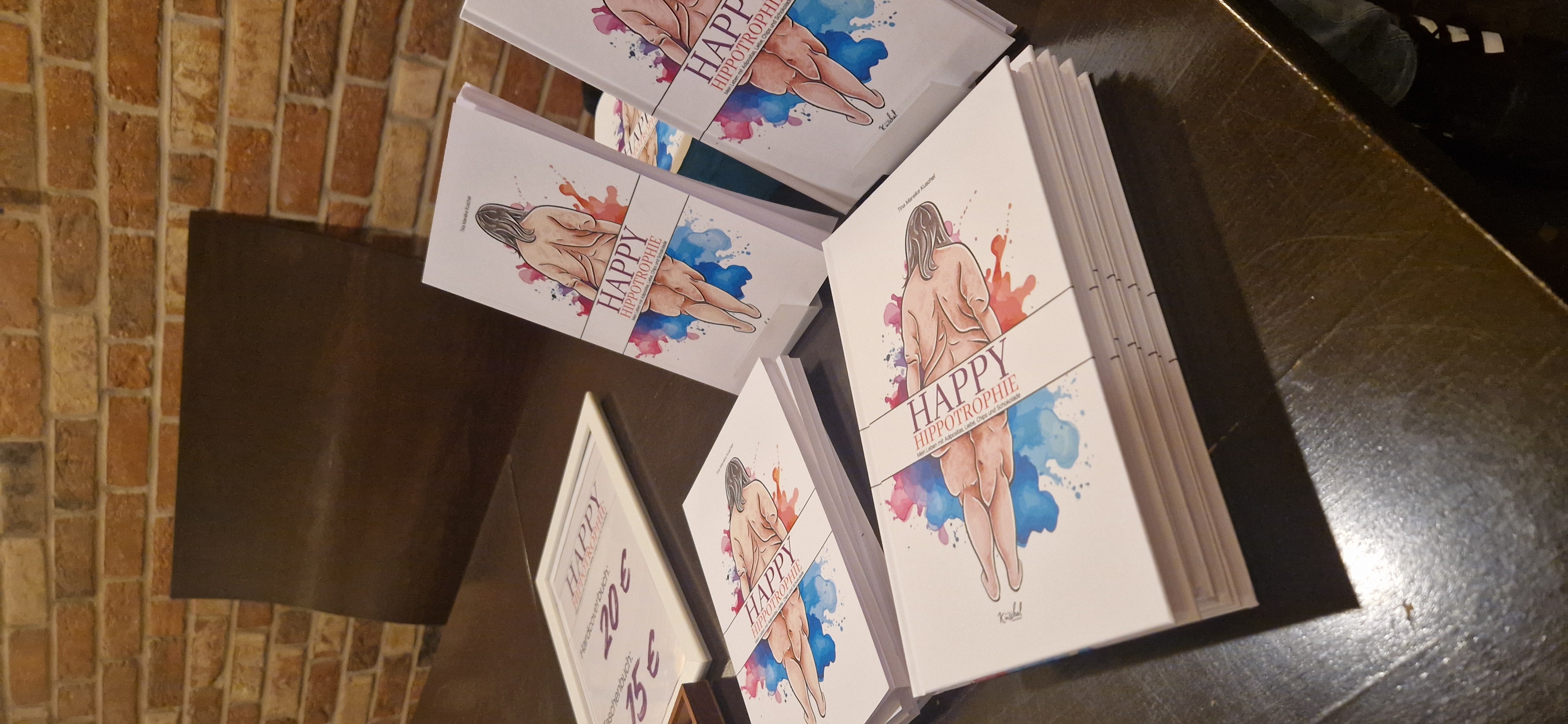 Lesung Happy Hippotrophie mit Tina Mareike Kuschel Adipositas Selbsthilfegruppe