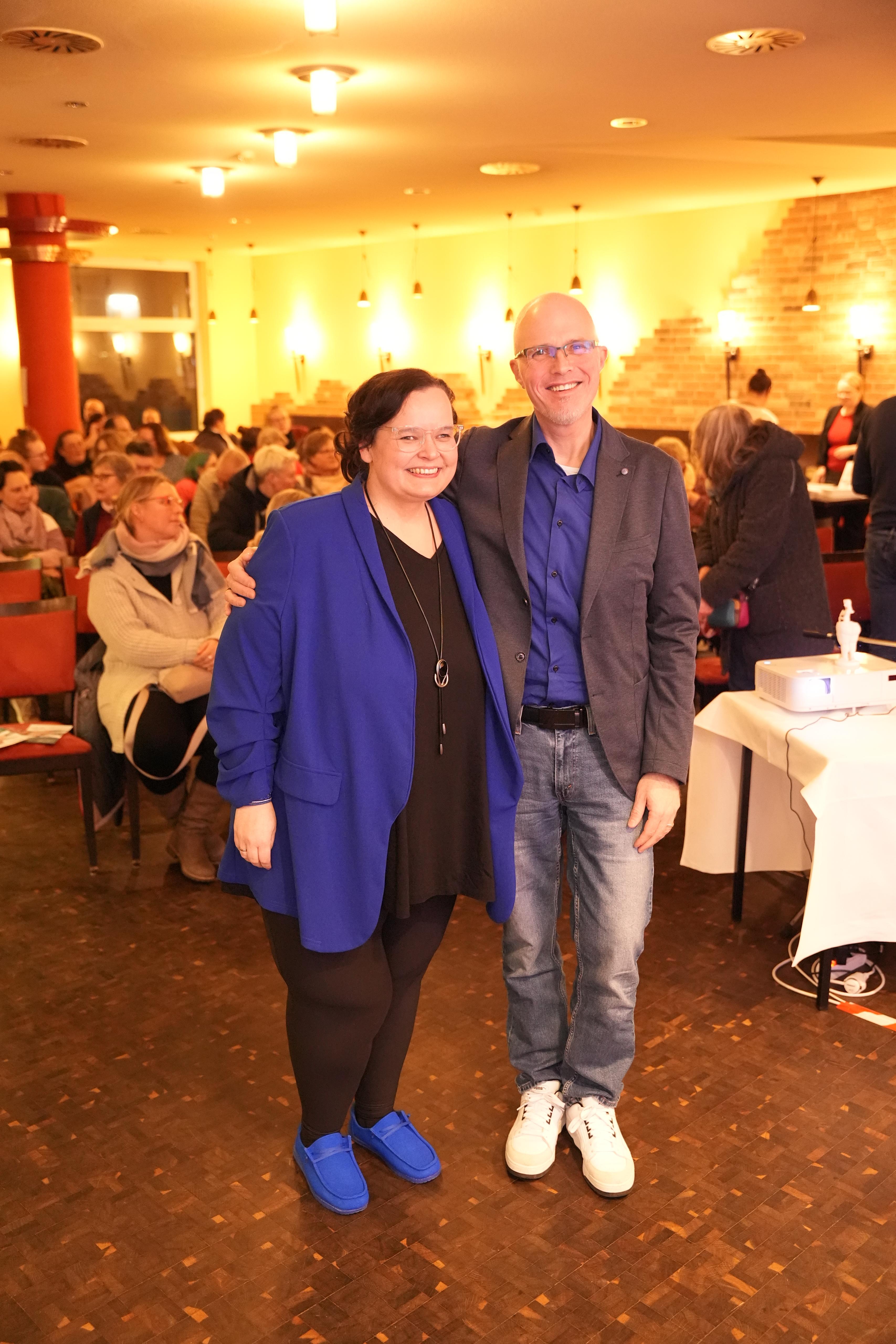 Lesung Happy Hippotrophie mit Tina Mareike Kuschel Adipositas Selbsthilfegruppe