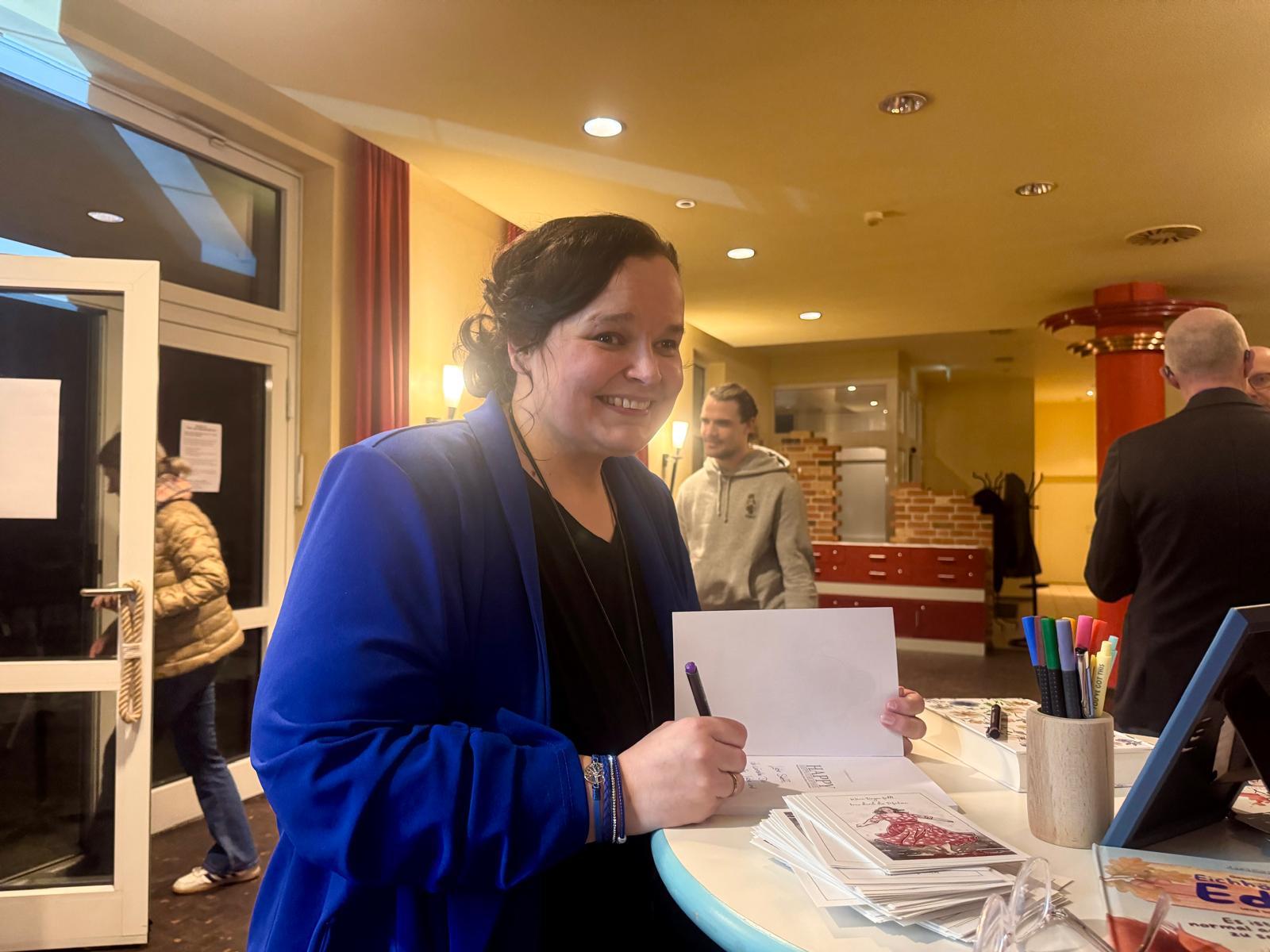 Lesung Happy Hippotrophie mit Tina Mareike Kuschel Adipositas Selbsthilfegruppe