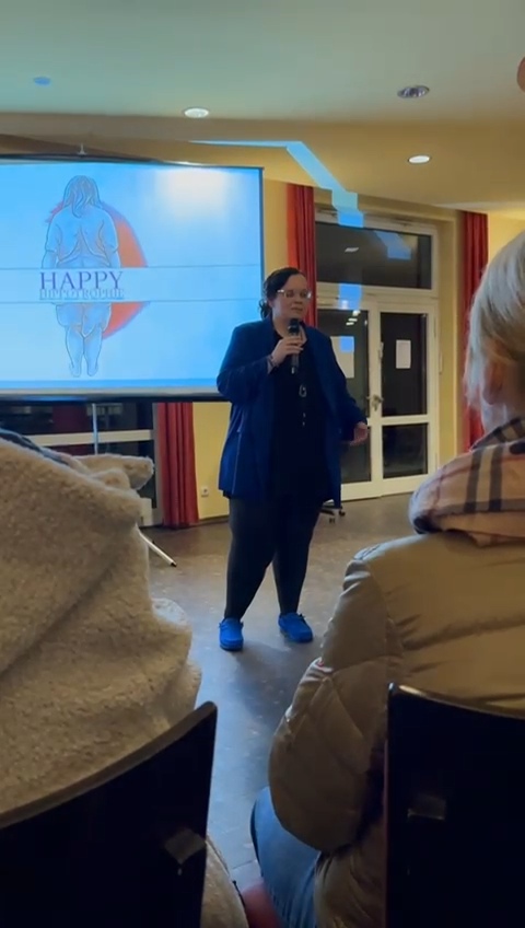 Lesung Happy Hippotrophie mit Tina Mareike Kuschel Adipositas Selbsthilfegruppe